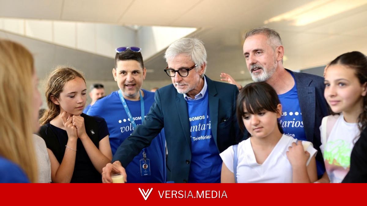 La iniciativa que está enseñando IA a miles de personas que no quieren quedarse atrás