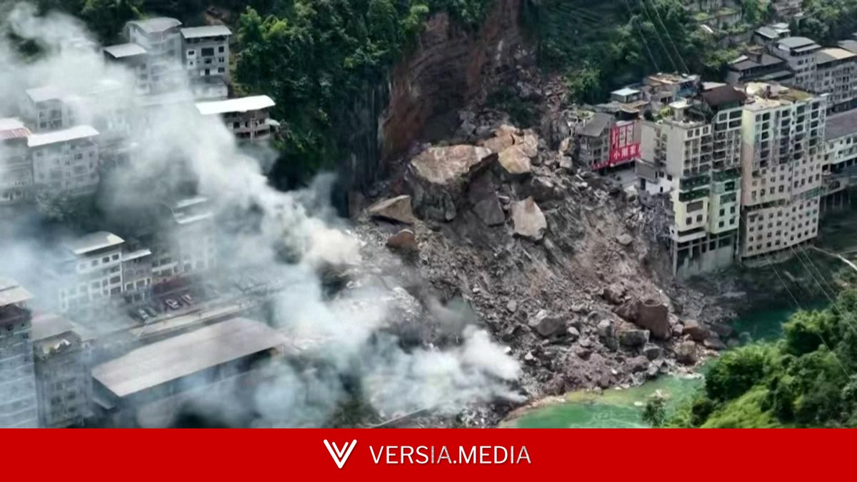 Impactantes imágenes aéreas muestran un devastador deslizamiento en China que deja al menos ocho muertos