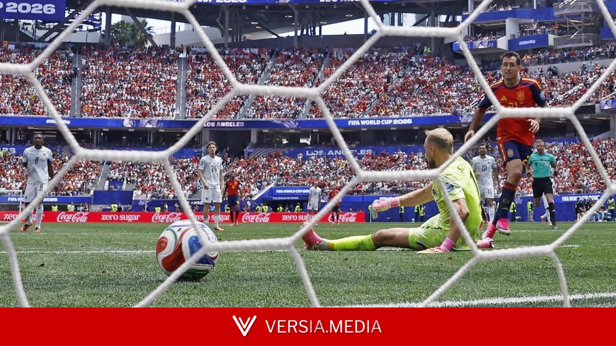 Luis de la Fuente celebra el pase a octavos: “Hemos rozado la perfección casi en todos los aspectos”