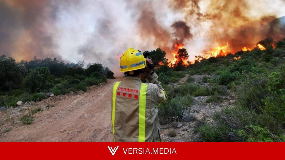 La unidad de bomberos que 'congela' incendios: “Somos la memoria de las llamas”